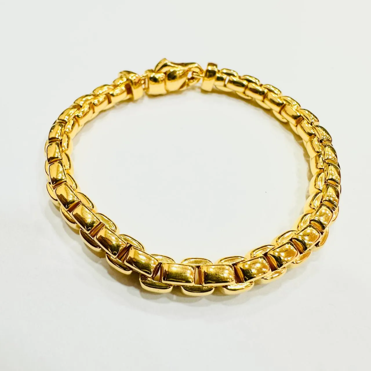 22k / 916 Gold Semi Solid Anchor Bracelet V1