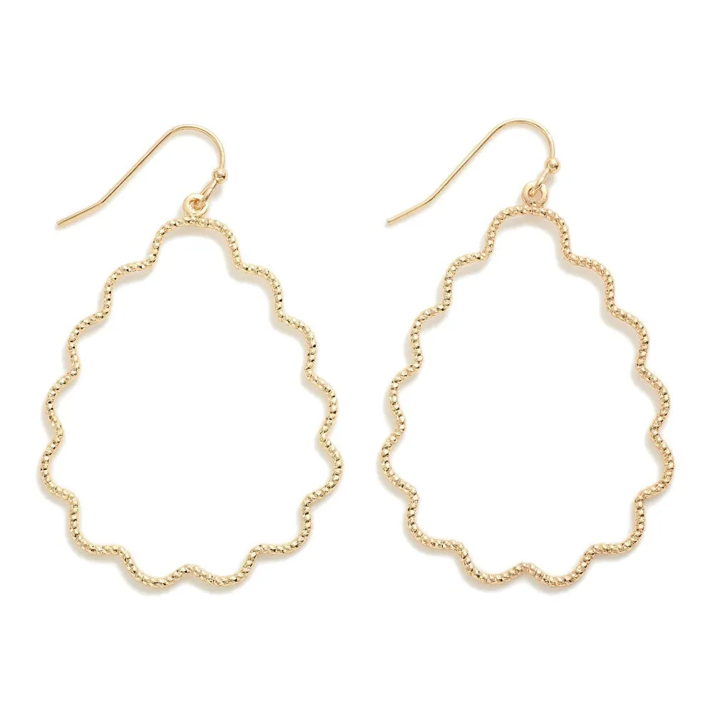 Dainty Wavy Teardrop Earrings