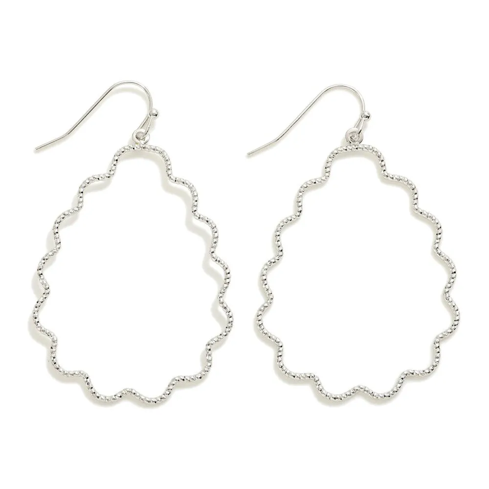 Dainty Wavy Teardrop Earrings