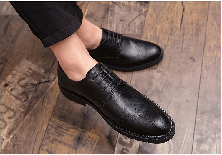 Men's British Carved Style Genuine Leather Shoes