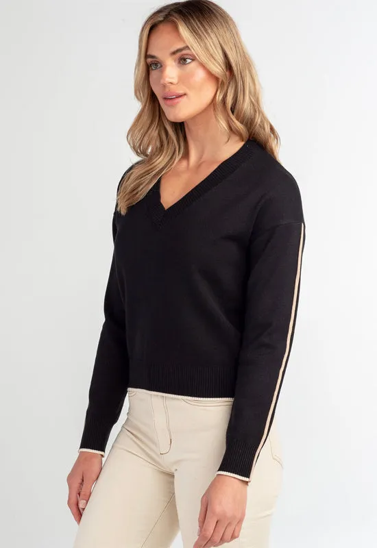 Red Haute - V-Neck Sweater Black