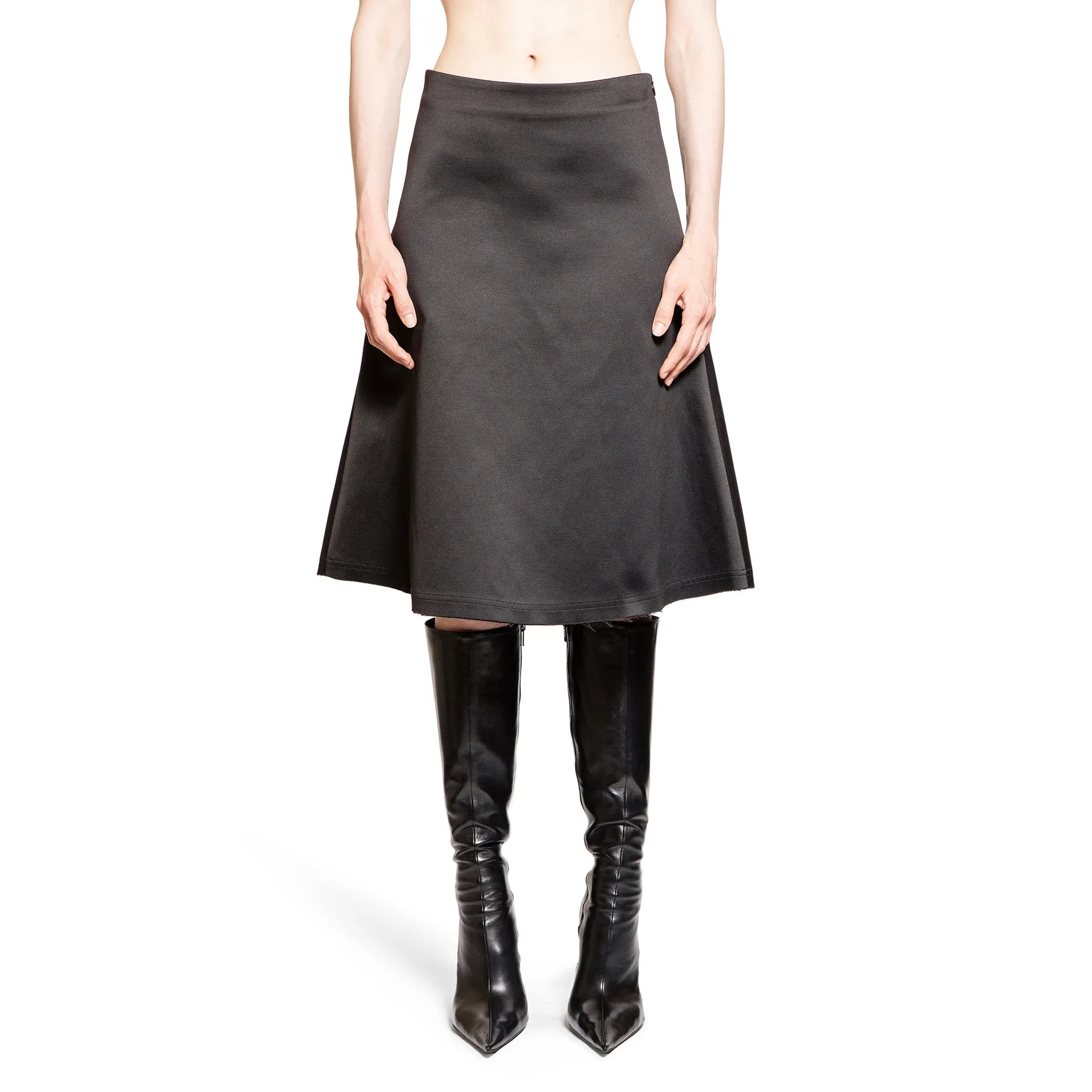 THE GARMENT WOMAN BLACK SKIRTS