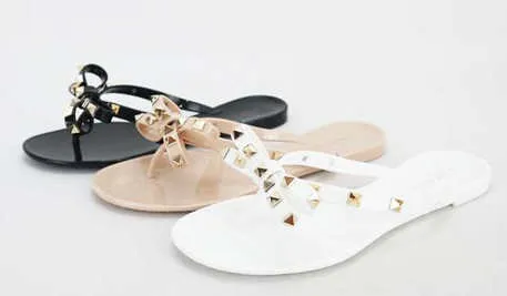 Women's Studded Jelly Sandal In Nude