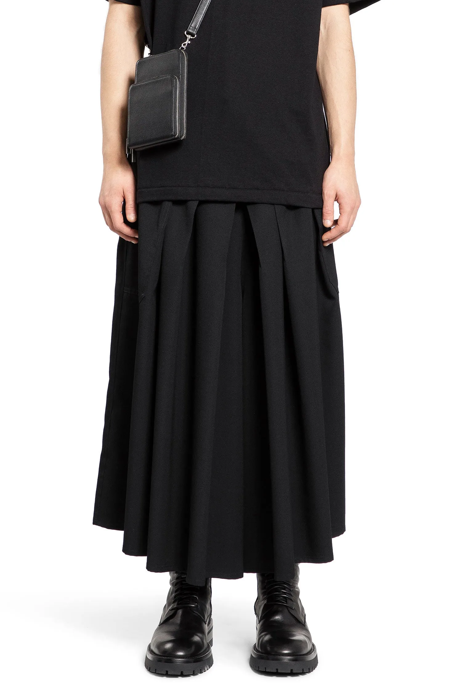 YOHJI YAMAMOTO MAN BLACK SHORTS & SKIRTS